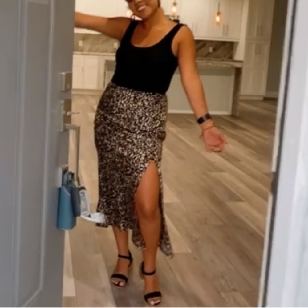 Leopard print skirt (s) - f21
